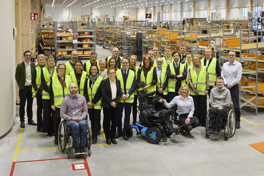 gruppfoto hos Permobil