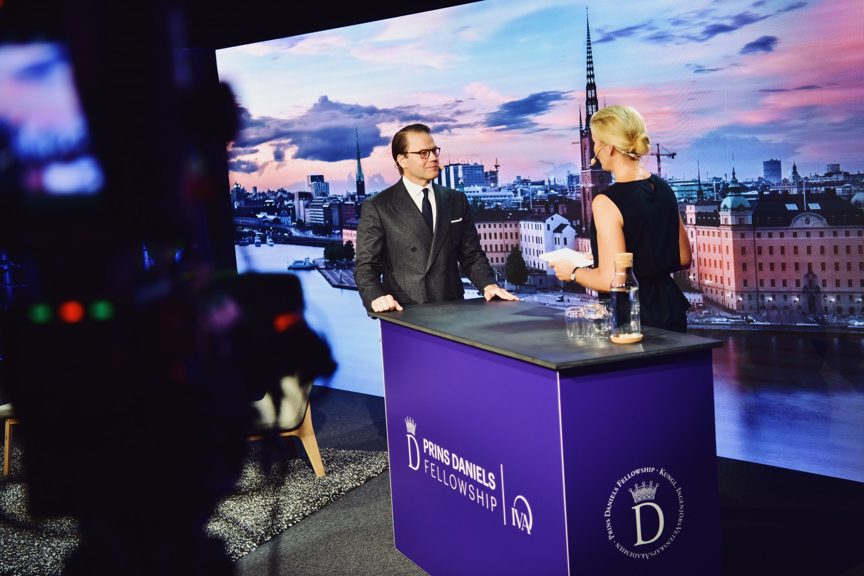 vid bord med utsikt &ouml;ver Stockholm 