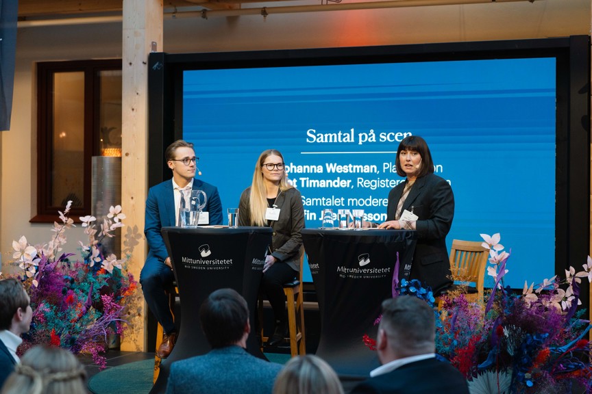 panel p&aring; scen